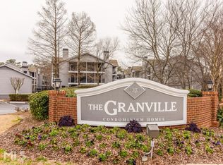 528 Granville Ct, Sandy Springs, GA 30328