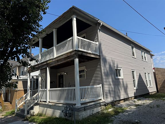 2nd image of 1809 Myrtle St