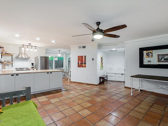5th image of 6240 N 16th St Unit 32