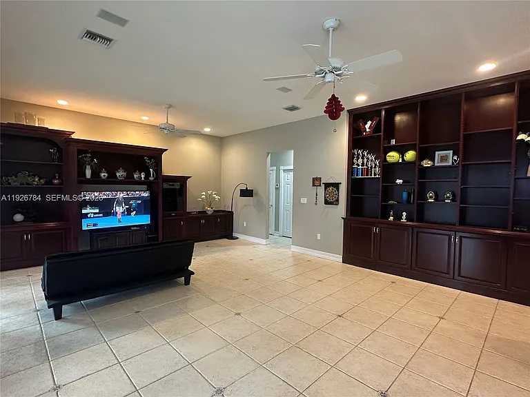 15335 SW 80th Ave — Photo 13