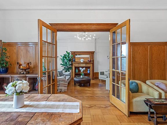 5th image of 35 Mount Morris Park W APT 5A