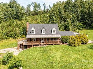 5595 Cloverfield Pl, Boomer, NC 28606