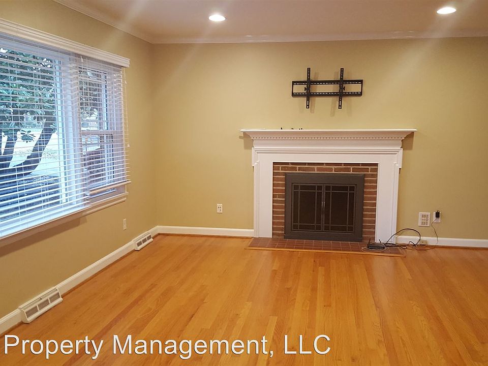 2nd image of 2221 Indian Hill Rd