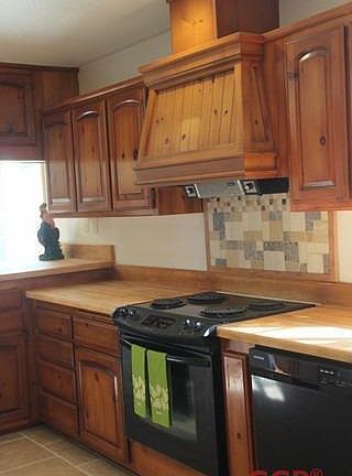 4th image of 525 Carina Dr