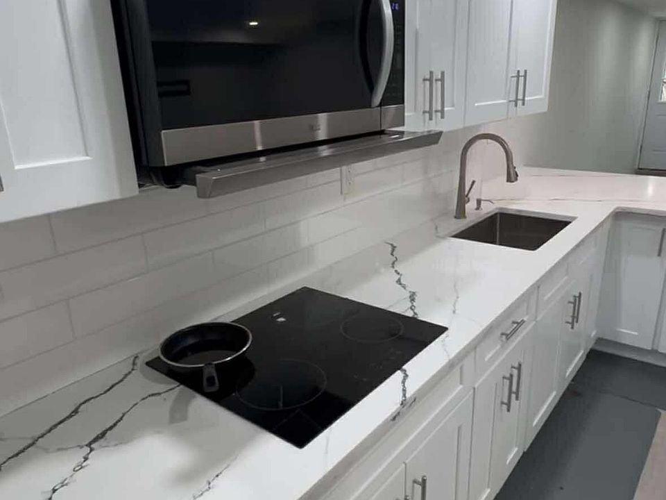 1st image of 3171 36th St #1