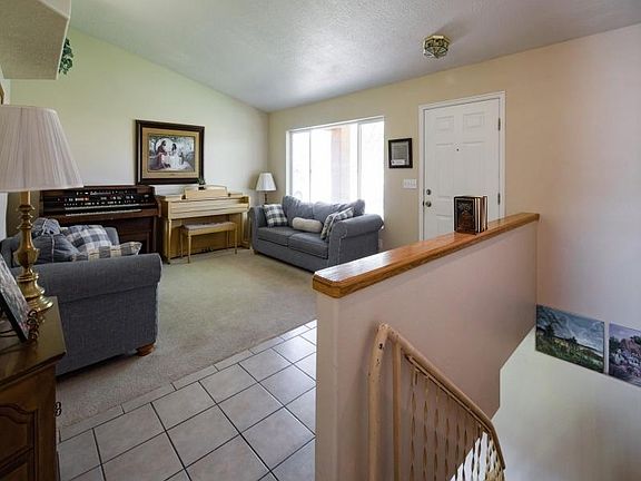 5th image of 3233 W Santa Clara Dr