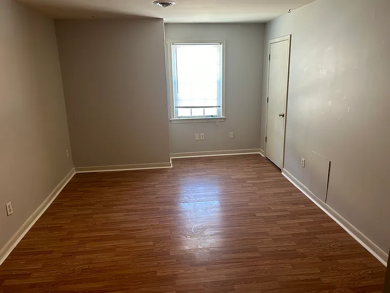 2026 Parkwood Ave #C — Photo 5