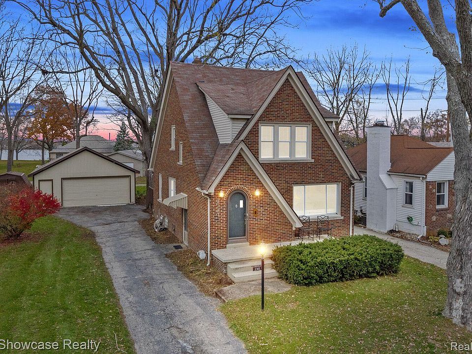 1st image of 2361 Silver Cir