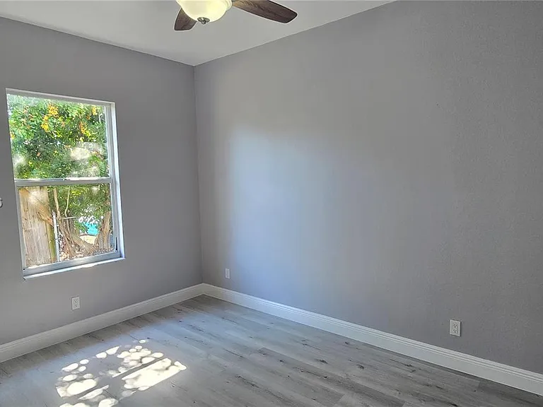 4580 24th Pl SW #B — Photo 9