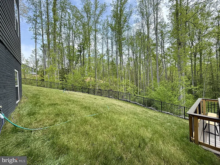 311 Rock Raymond Dr — Photo 33