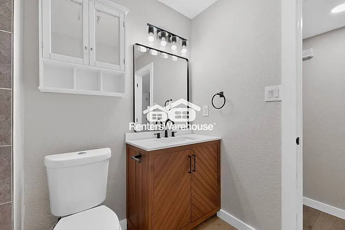 1207 Creekwood Ct — Photo 29