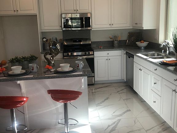 3rd image of 82732 Burnett Dr