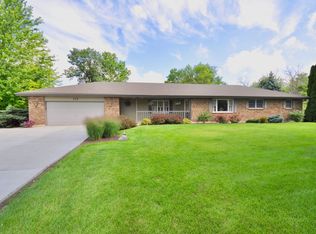 112 W Pleasantview Dr, Oswego, IL 60543
