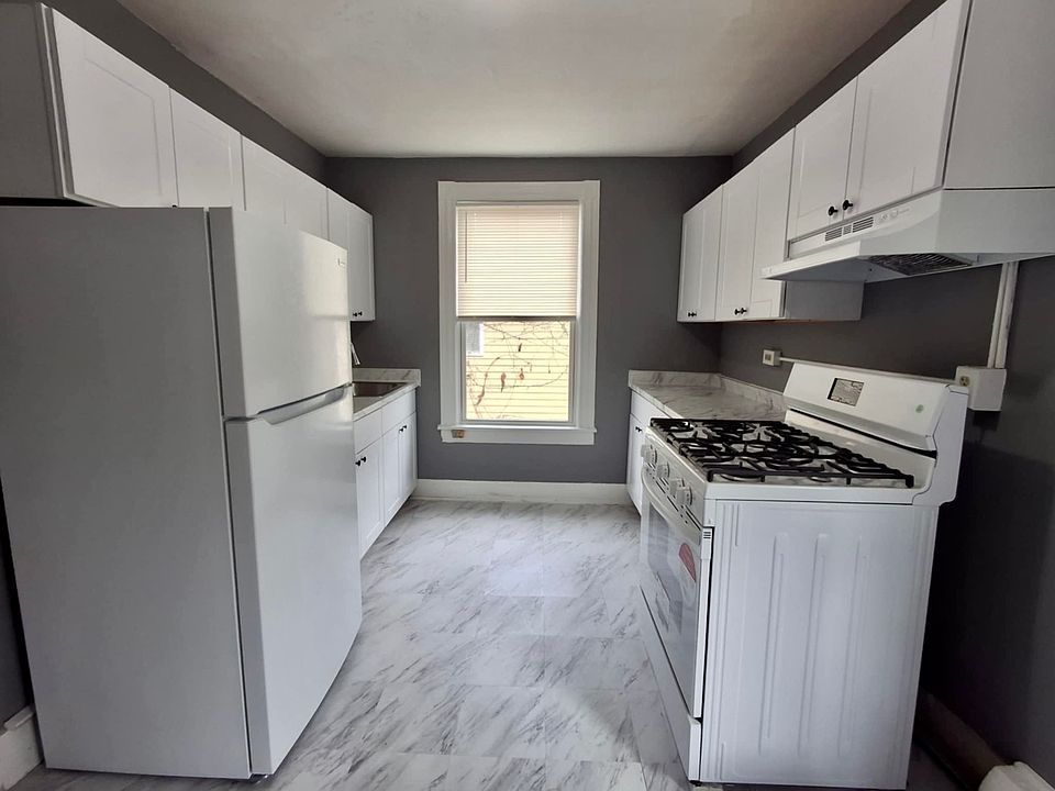 1st image of 79 Garden St APT 1