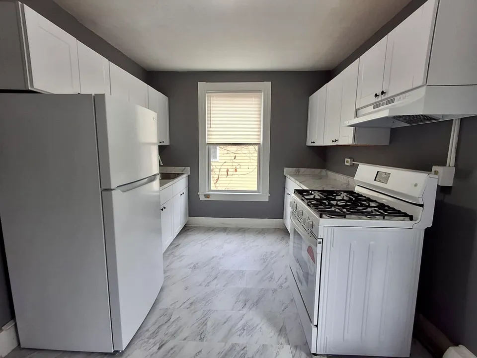 79 Garden St #1