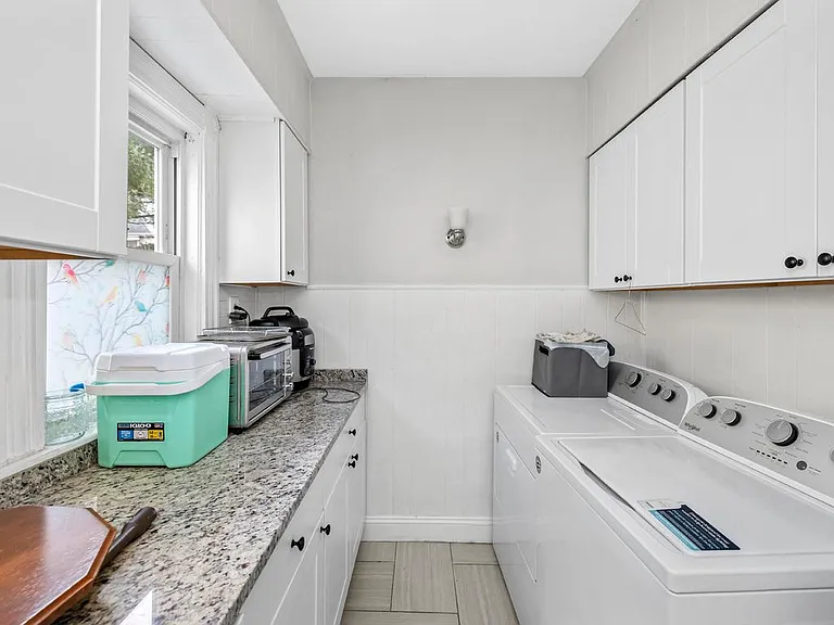 28 Magnolia St #1 — Photo 8