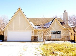 904 Eldridge St, Lawrence, KS 66049
