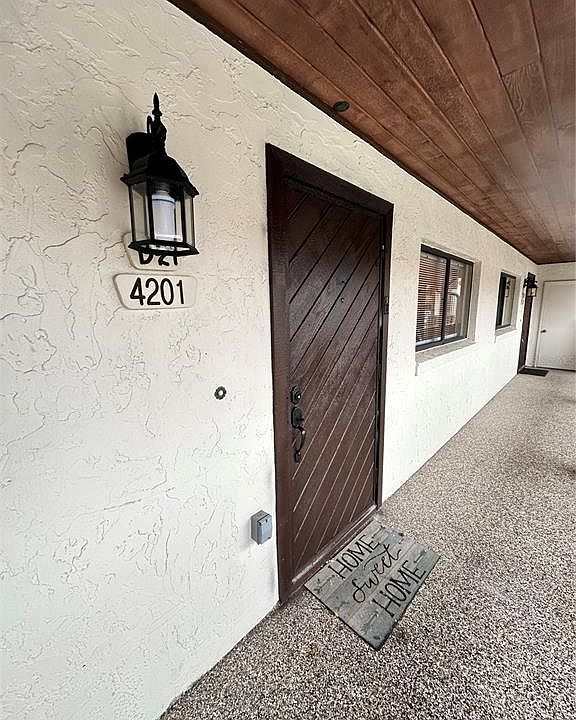 1st image of 4201 VILLAGE COURT #D-21