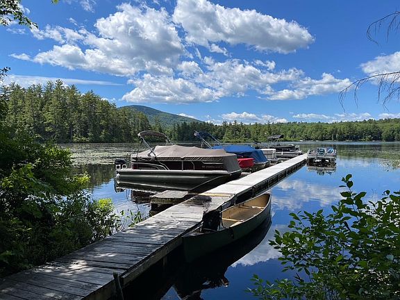 2nd image of 40 Wildhaven Road