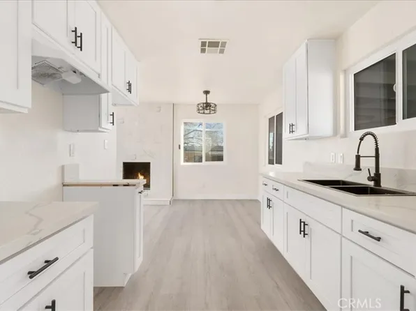 14141 Cholame Rd, Victorville, CA 92392