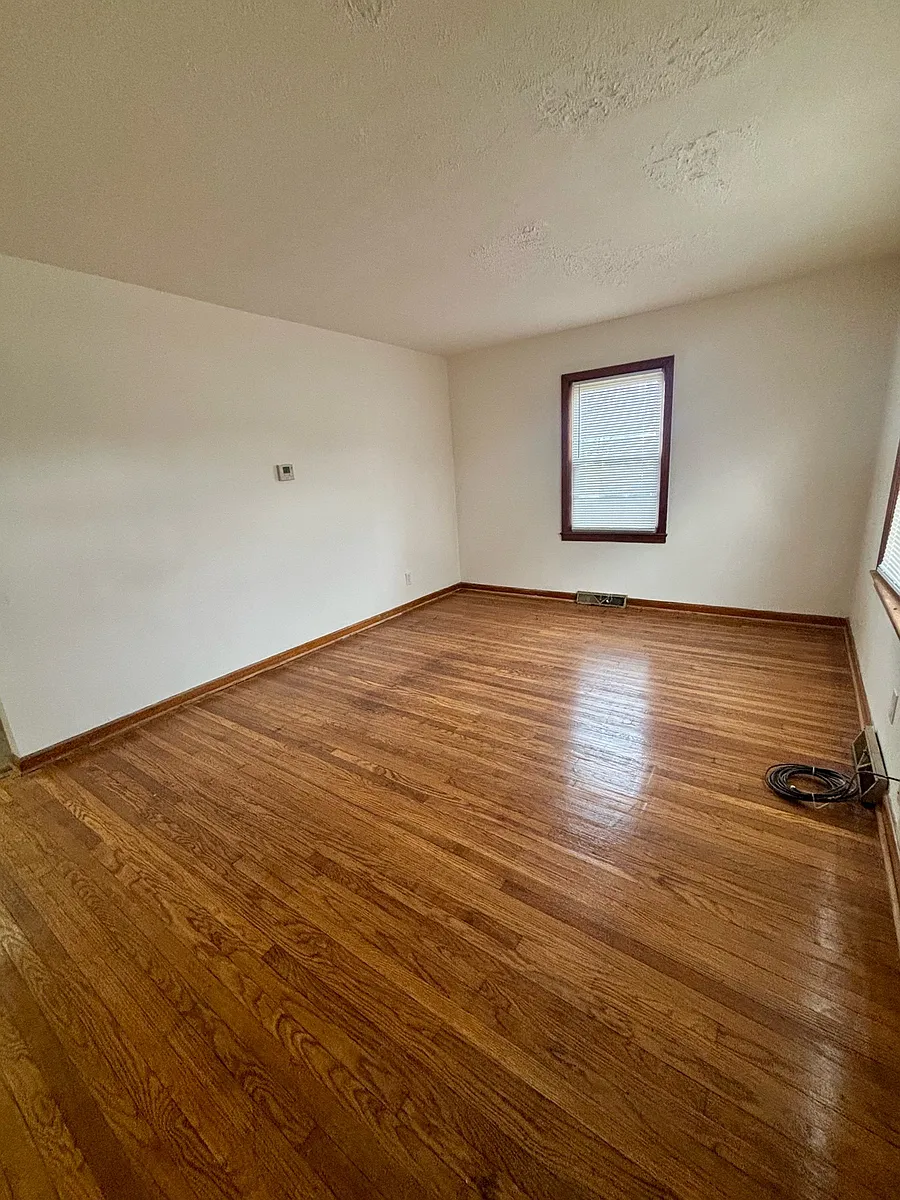 Building Photo - 1700 Sonne Ave
