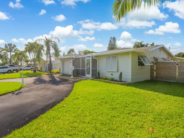 2631 NE 51st Court, Lighthouse Point, FL 33064
