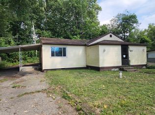 518 Beach Dr, Medway, OH 45341