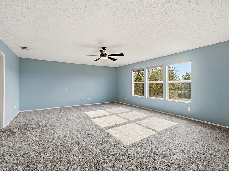 5237 Bedfordshire Dr — Photo 17