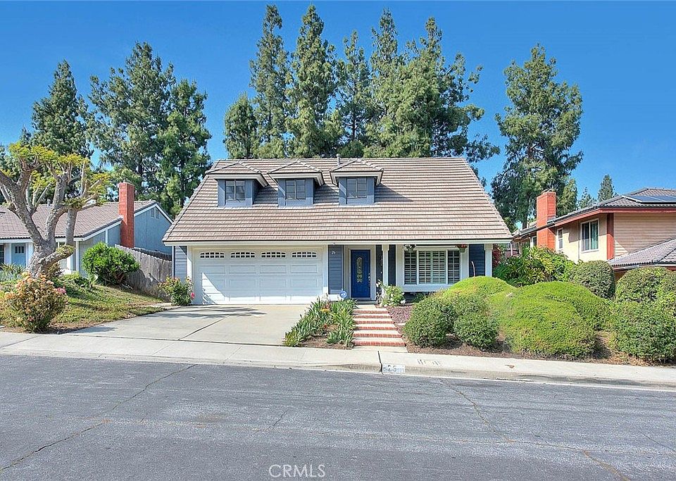 1st image of 26 Cedarwood Dr