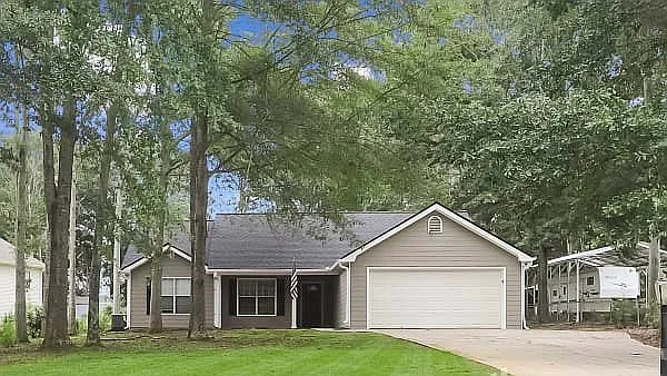 146 Elk Grove Dr photo 1