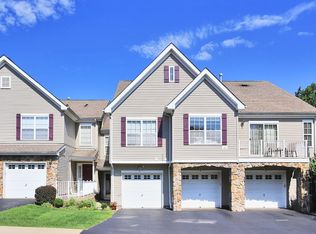 301 Boulder Ridge Dr, Randolph, NJ 07869