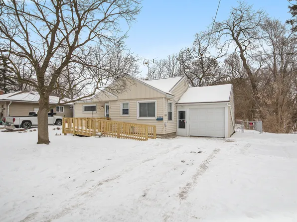 208 S Bower St, Greenville, MI 48838