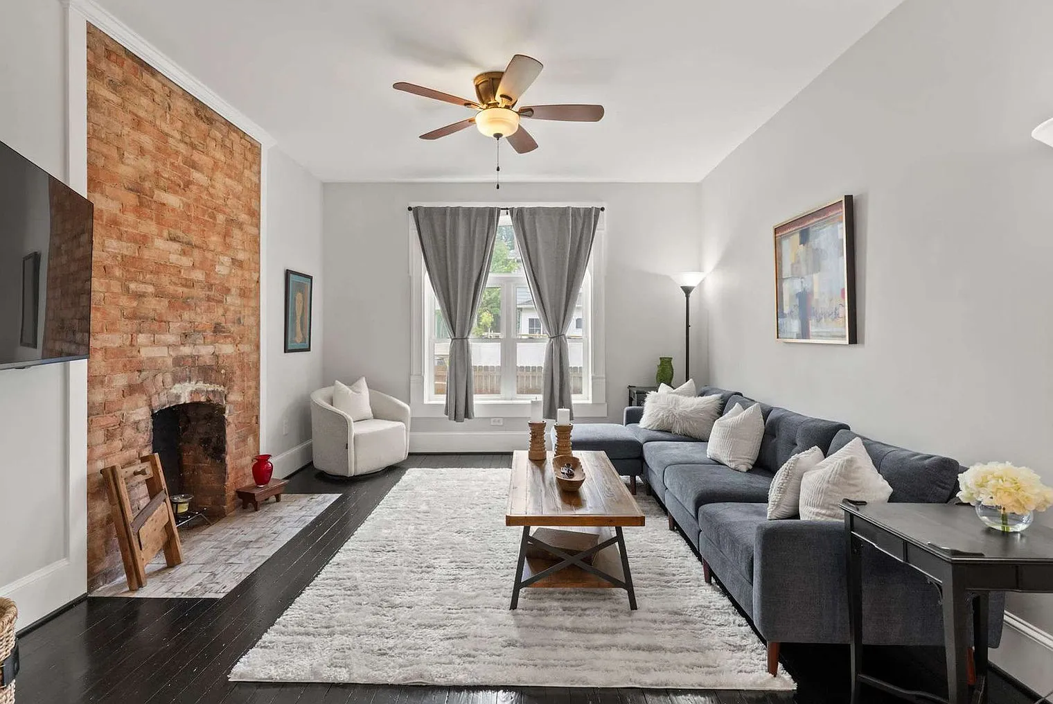 3 bed, 2.0 bath, 2249 sqft, $4,119 — Photo 1