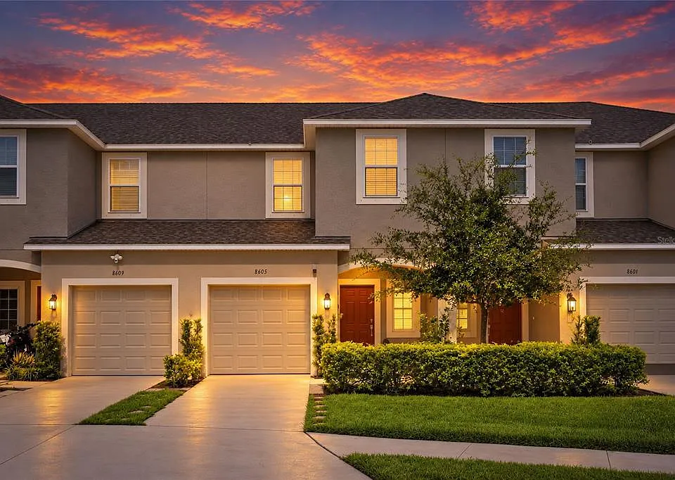 8605 Lunar Skye St