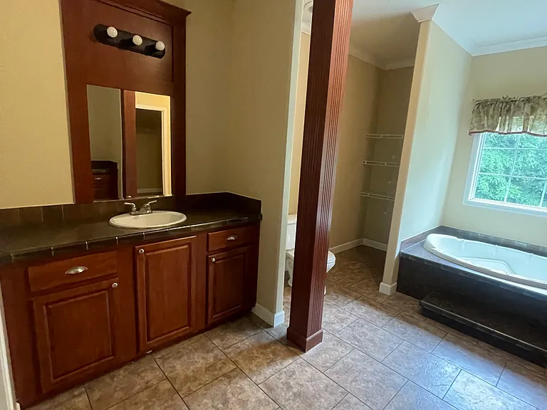Wilbanks Cir — Photo 9