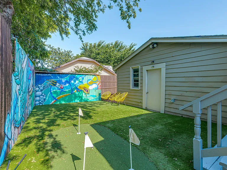 1521 N Blackwelder Ave — Photo 42
