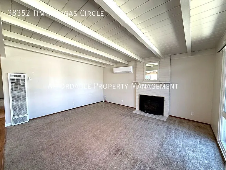 38352 Timpanogas Cir — Photo 2