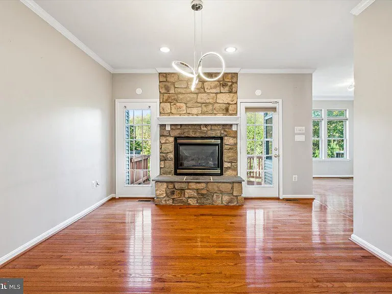 2442 Rippling Brook Rd — Photo 15