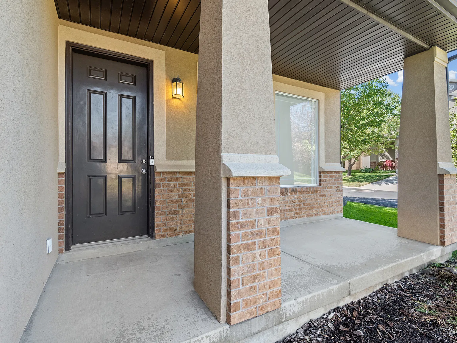 5965 Leichen Avenue - 1 — Photo 4