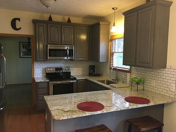 4th image of 6009 Emerald Lakes Dr