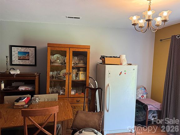 4th image of 6000 Crosswood Ct