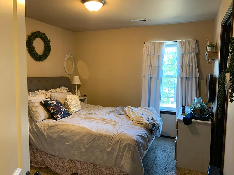 704 N Anderson St #3 — Photo 5