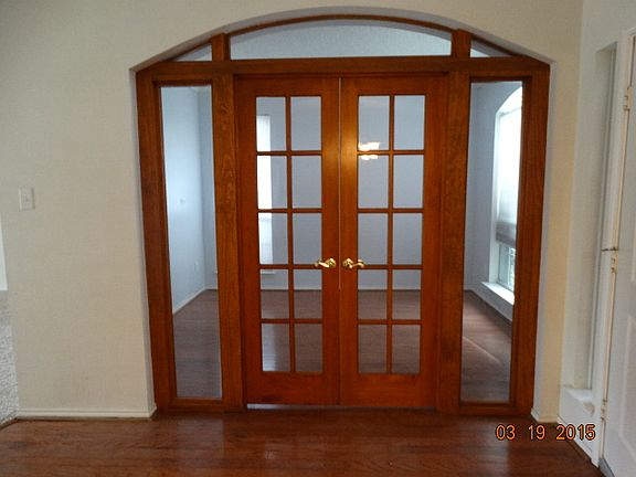 3rd image of 7609 Tensley Dr