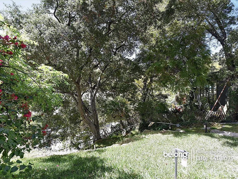 8527 Wonderland Ave — Photo 61