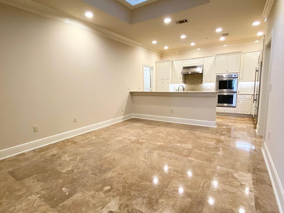 1st image of 6505 Bandera Ave #2C