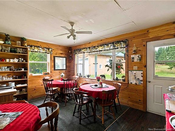 4th image of 1156 Benton Rd