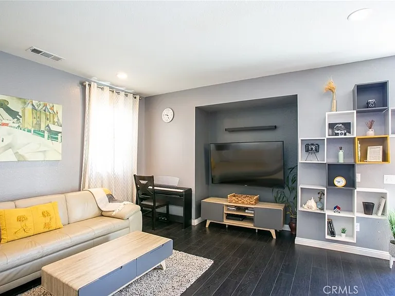 29208 Dakota Dr — Photo 4