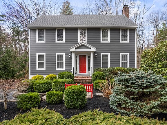 2nd image of 1126 Coles Hill Road