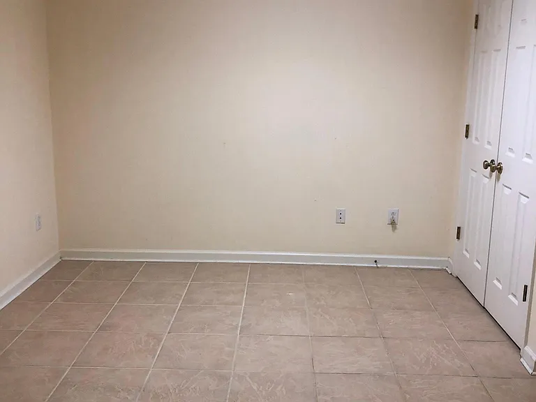 545 Ladybank Ln — Photo 12