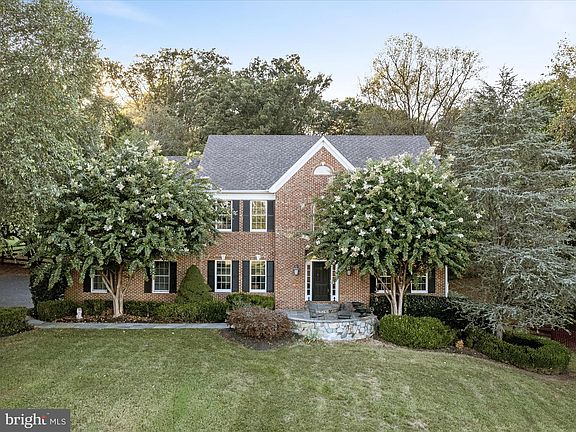 2nd image of 14453 Woodstar Ct